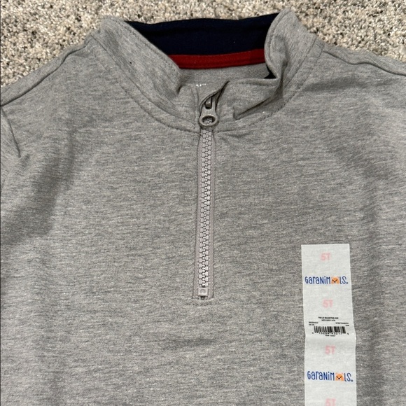 2 Set of pants and shorts - Picture 12 of 15